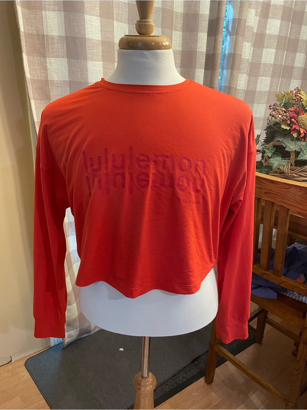 lululemon athletica orange muscle love cropped long sleeve tee no size tag